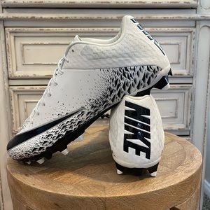 Mens black and white Nike size 15 Vapor Speed 2 TD football cleats
